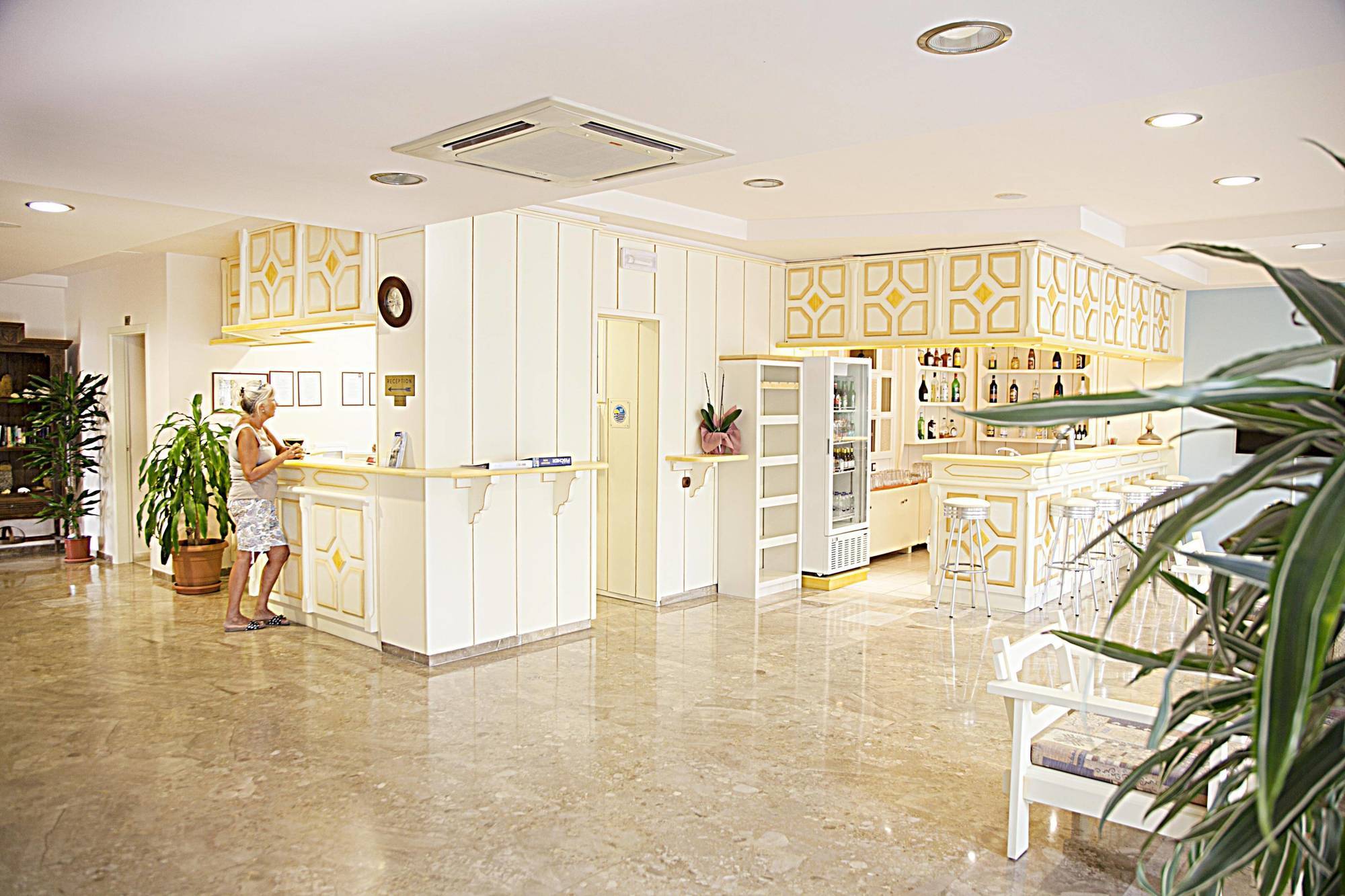 Theonia Hotel Miasto Kos Zewnętrze zdjęcie